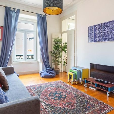 Bright 2 Bedroom Apt 100M From Av. Liberdade Лиссабон Экстерьер фото