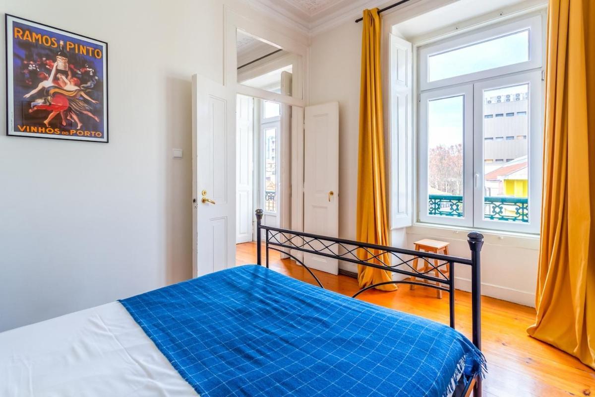 Bright 2 Bedroom Apt 100M From Av. Liberdade Лиссабон Экстерьер фото